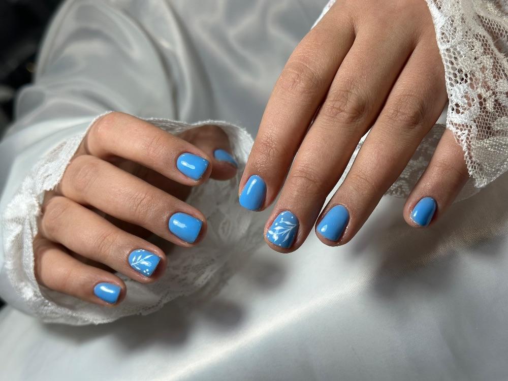 ژل ناخن — ناخن در سالن زیبایی دیواین شهریار