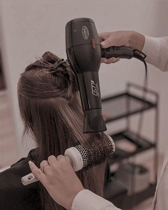 براشینگ — مو در سالن زیبایی دیواین شهریار